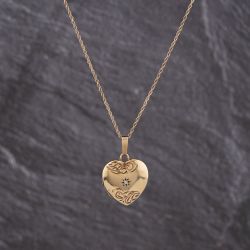 Second Hand 9ct Yellow Gold 0.01ct Diamond Engraved Heart Locket Pendant & 18 Inch Curb Chain 41143257