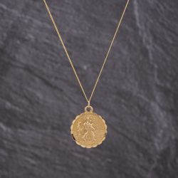 Second Hand 9ct Yellow Gold Scallop Edged St Christopher Pendant & 18 Inch Curb Chain 41143259
