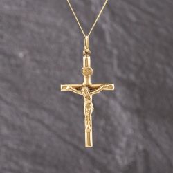 Second Hand 9ct Yellow Gold Crucifix Cross Pendant & 18 Inch Curb Chain 41143314