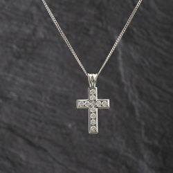 Second Hand 18ct White Gold 1.00ct Brilliant Cut Diamond Channel Set Cross Pendant & 18 Inch Curb Chain 41143340