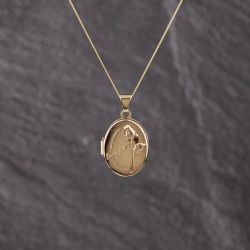 Second Hand 9ct Yellow Gold Oval Daughter Locket Pendant & 18 Inch Curb Chain 41143364