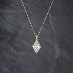 Second Hand 9ct Yellow Gold Blue Topaz & Diamond Marquise Shaped Cluster Pendant & 18 Inch Prince Of Wales Chain 41143414