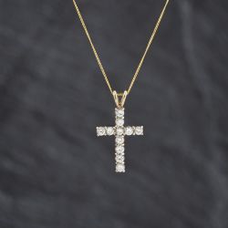 Second Hand 9ct Yellow Gold Cubic Zirconia Claw Set Cross Pendant & 18 Inch Curb Chain 41143429