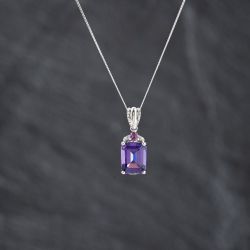 Second Hand 9ct White Gold Amethyst & Diamond Pendant & 18 Inch Curb Chain 41143434