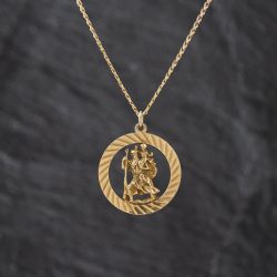 Second Hand 9ct Yellow Gold Openwork St Christopher Pendant & 18 Inch Curb Chain 41143463