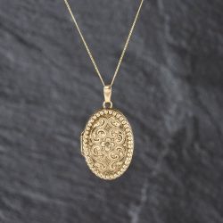 Second Hand 9ct Yellow Gold Hand Engraved Oval Locket Pendant & 18 Inch Curb Chain 41143488