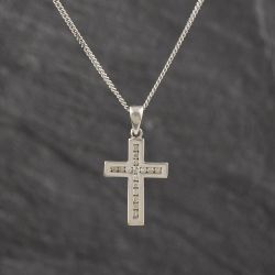 Second Hand White Gold 0.25ct Brilliant Cut Diamond Channel Set Cross Pendant & 16 Inch Curb Chain 41143527