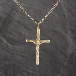 Second Hand 9ct Yellow Gold Cruxifix Cross Pendant & 20 Inch Belcher Chain 41143563