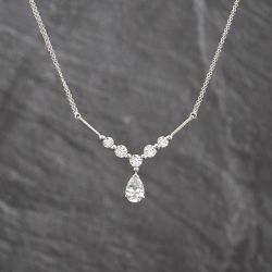 Second Hand 9ct White Gold Cubic Zirconia Set Pendant & 16 Inch Fancy Chain 41143643