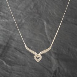 Second Hand 9ct Yellow Gold 0.50ct Diamond Set Open Heart 16 Inch Necklace 41161865