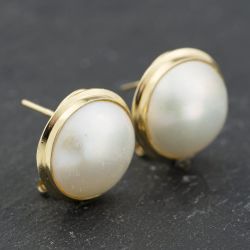 Second Hand 9ct Yellow Gold Mabe Pearl Stud Earrings 41173613