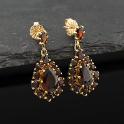 Second Hand 9ct Yellow Gold 26mm Garnet Pear Shape Cluster Dropper Earrings 41174282