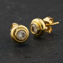 Second Hand 18ct Yellow Gold 3.3mm 0.50ct Brilliant Cut Diamond Rubover Set Single Stone Stud Earrings 41174299