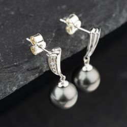 Second Hand 9ct White Gold Tahitian Pearl & 0.08ct Diamond 21mm Dropper Earrings 41174480