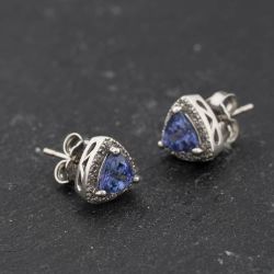 Second Hand 14ct White Gold Tanzanite & 0.18ct Diamond 8mm Stud Earrings 41174677