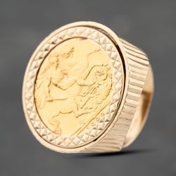 Second Hand Yellow Gold 1982 Queen Elizabeth II Full Sovereign Coin Ring 41201227