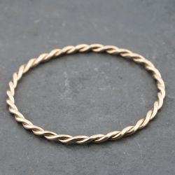 Second Hand 9ct Yellow Gold Twisted Standard Plain Bangle 41211360