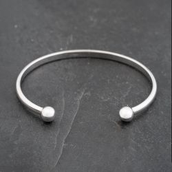 Second Hand 9ct White Gold Solid Large Torque Bangle 41211374