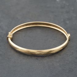 Second Hand 18ct Yellow Gold Patterned Hinged Bangle 41211390