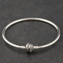 Second Hand Pandora Silver Cubic Zirconia Set Clasp Charm Bangle 41221448