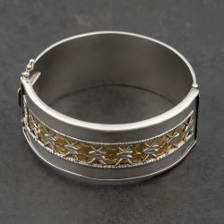 Second Hand Silver With Gold Textured Panel Wide Standard Hinged Bangle 41251523
