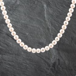 Second Hand Yellow Gold Cultured Pearl 18 Inch Necklace 41271041