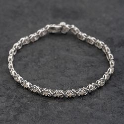 Second Hand 9ct White Gold Brilliant Cut Diamond Crossover Link 7 Inch Bracelet 41281723