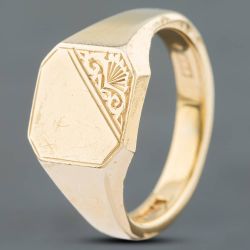 Second Hand 9ct Yellow Gold Half Engraved Octagonal Signet Ring 41341494