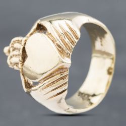 Second Hand 9ct Yellow Gold Heavy Claddagh Ring 41341690