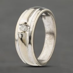 Second Hand 9ct White Gold Tension Set Single Stone Signet Ring 41342023