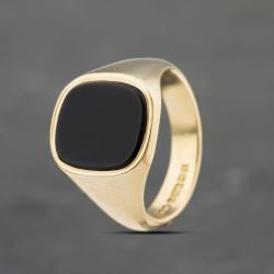 Second Hand 9ct Yellow Gold Onyx Cushion Signet Ring 41342075