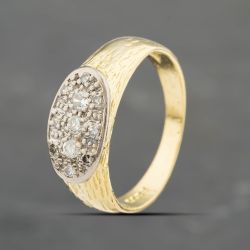 Second Hand 18ct Yellow Gold Diamond Oval Three Stone Signet Ring 41342080