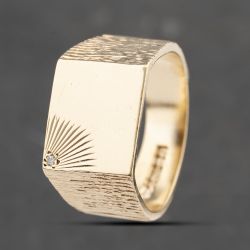 Second Hand 9ct Yellow Gold Square Signet Ring 41342102