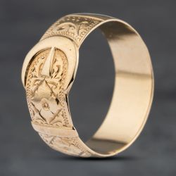 Second Hand 9ct Yellow Gold Engraved Buckle Ring 41342301