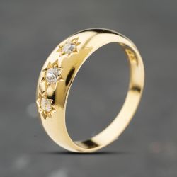 Second Hand 18ct Yellow Gold 0.25ct Diamond Three Stone Signet Ring 41342343