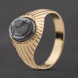 Second Hand 9ct Yellow Gold Hematite Engraved Shoulders Oval Signet Ring 41342433