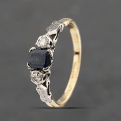 Second Hand Vintage Yellow Gold Sapphire & Diamond Three Stone Ring 41382283