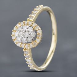 Second Hand 9ct Yellow Gold Brilliant Cut Diamond Oval Cluster Ring 41382485