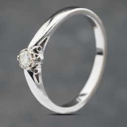 Second Hand 18ct White Gold 0.10ct Brilliant Cut Diamond Solitaire Ring 41382563