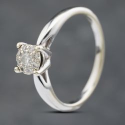 Second Hand 9ct White Gold 0.13ct Brilliant Cut Diamond Cluster Ring 41382586