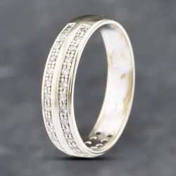 Second Hand 9ct White Gold 0.20ct Brilliant Cut Diamond Two Row Ring 41382654