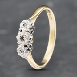 Second Hand Vintage Yellow Gold Diamond Three Stone Ring 41382660