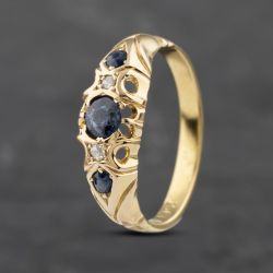 Second Hand Vintage Yellow Gold Sapphire & 0.04ct Diamond Five Stone Ring 41382871