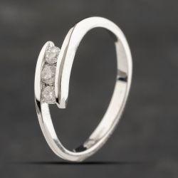 Second Hand 9ct White Gold Diamond Three Stone Ring 41383049
