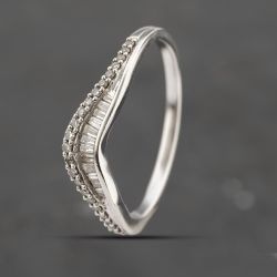 Second Hand 9ct White Gold 0.25ct Diamond Half Wishbone Ring 41383412