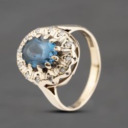 Second Hand 9ct Yellow Gold Blue Topaz & 0.12ct Diamond Large Oval Cluster Ring 41383590