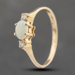 Second Hand 9ct Yellow Gold Opal & Diamond Three Stone Ring 41383632