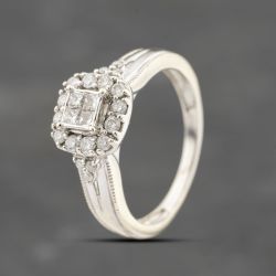 Second Hand 9ct White Gold 0.30ct Diamond Square Cluster Ring 41383687