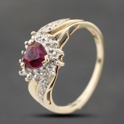 Second Hand 9ct Yellow Gold Synthetic Ruby & Diamond Heart Cluster Ring 41383843