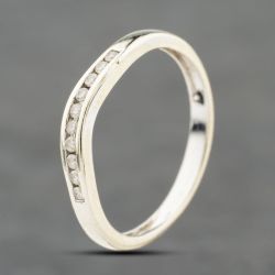 Second Hand 9ct White Gold 0.10ct Brilliant Cut Diamond Wishbone Ring 41384095